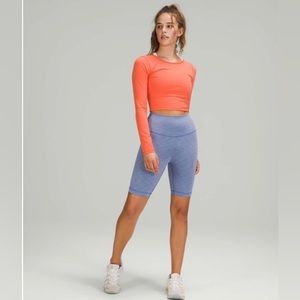 Lululemon Wunder Train High Rise
Short 8"